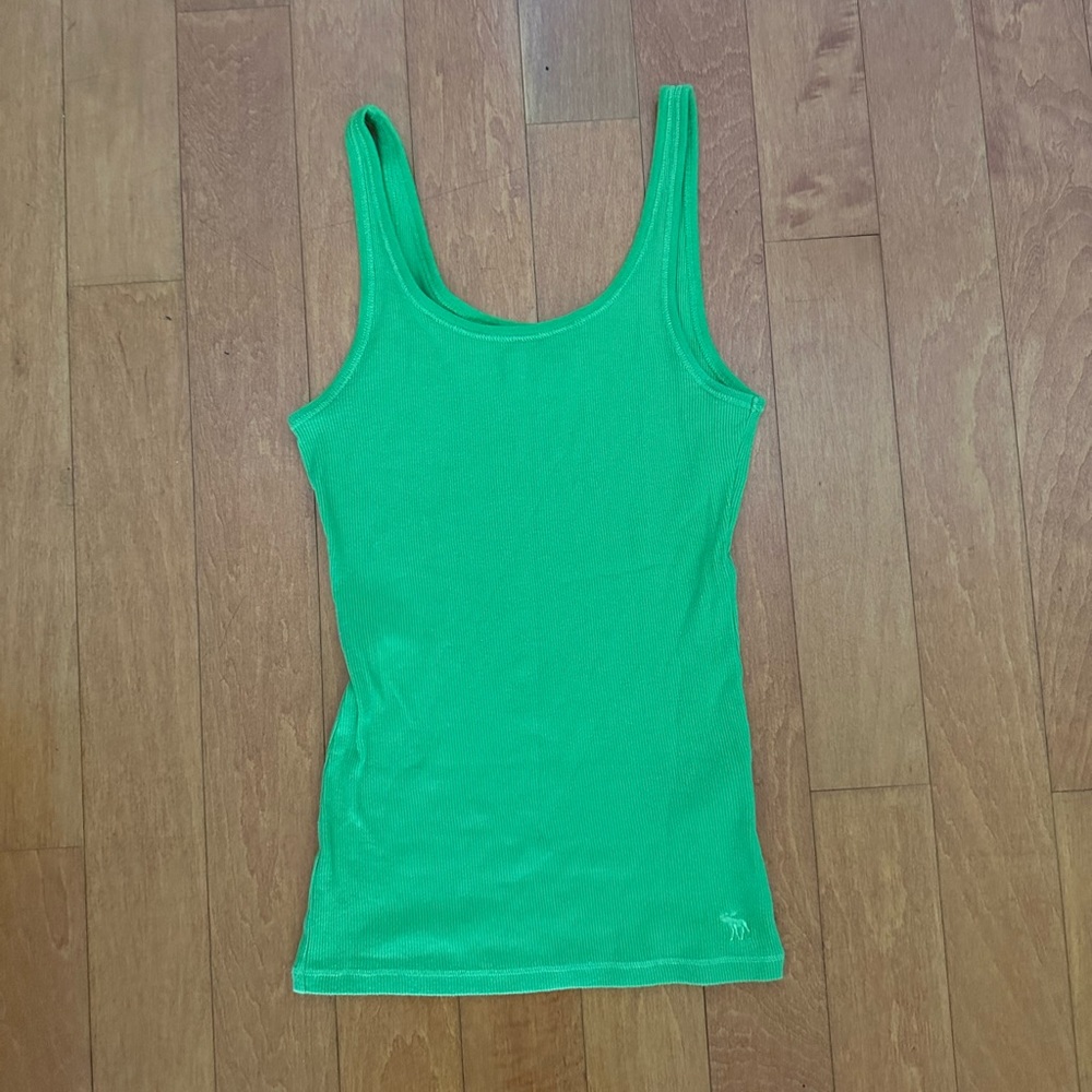 Abercrombie and Fitch green long length tank top size XL in kids, size XS adults